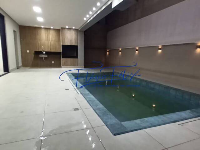 Casa em condomínio para Venda em Residencial Real Park - 31