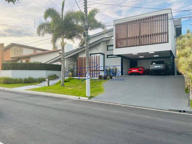 #878 - Casa em condomínio para Venda em Arujá - SP