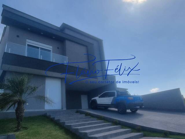 #903 - Casa em condomínio para Venda em Arujá - SP