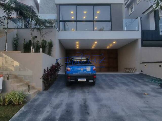 #919 - Casa para Venda em Arujá - SP - 2