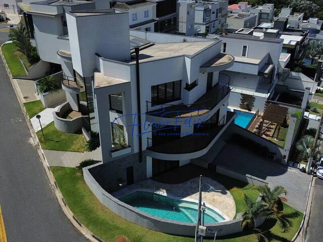 #898 - Casa em condomínio para Venda em Arujá - SP
