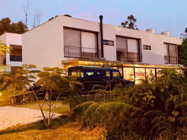#961 - Casa para Venda em Santa Isabel - SP