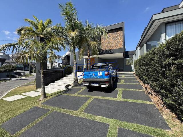 #1003 - Casa em condomínio para Venda em Arujá - SP - 1