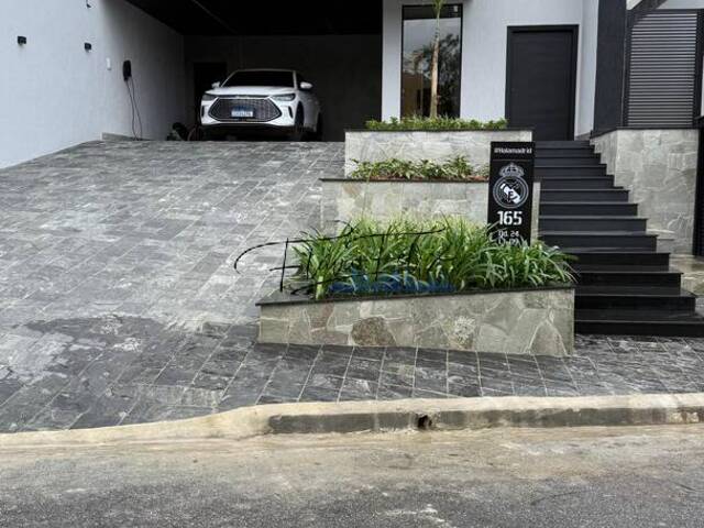 Venda em Residencial Real Park - Arujá