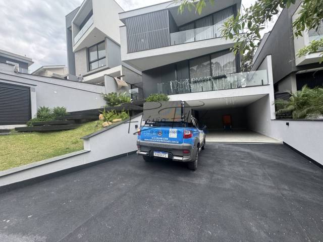 #931 - Casa em condomínio para Venda em Arujá - SP